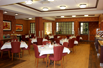 Regency Rehabilitation Center Long Term Living magazine award winning dining room.